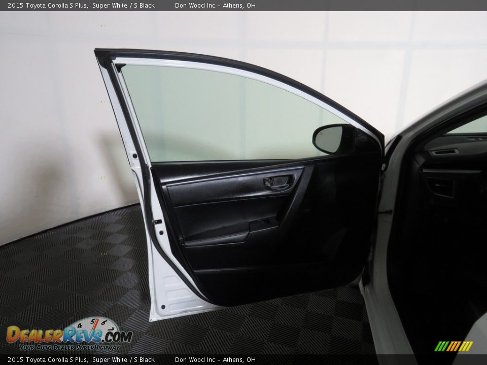 2015 Toyota Corolla S Plus Super White / S Black Photo #15