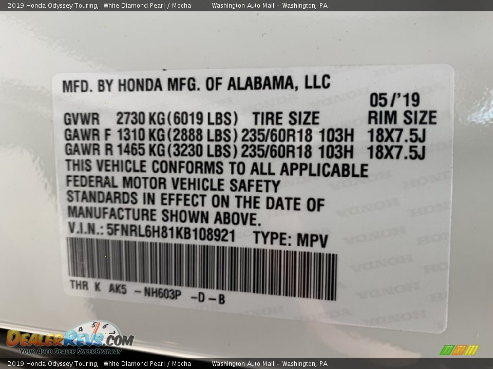 2019 Honda Odyssey Touring White Diamond Pearl / Mocha Photo #9