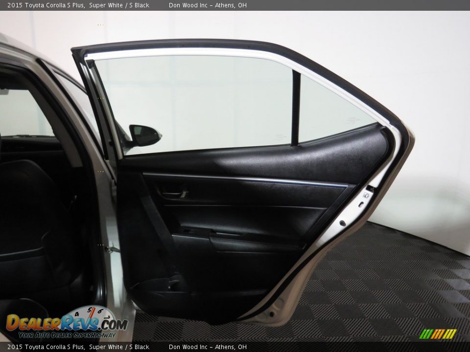 2015 Toyota Corolla S Plus Super White / S Black Photo #21