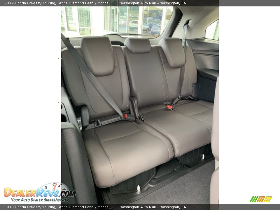 2019 Honda Odyssey Touring White Diamond Pearl / Mocha Photo #27