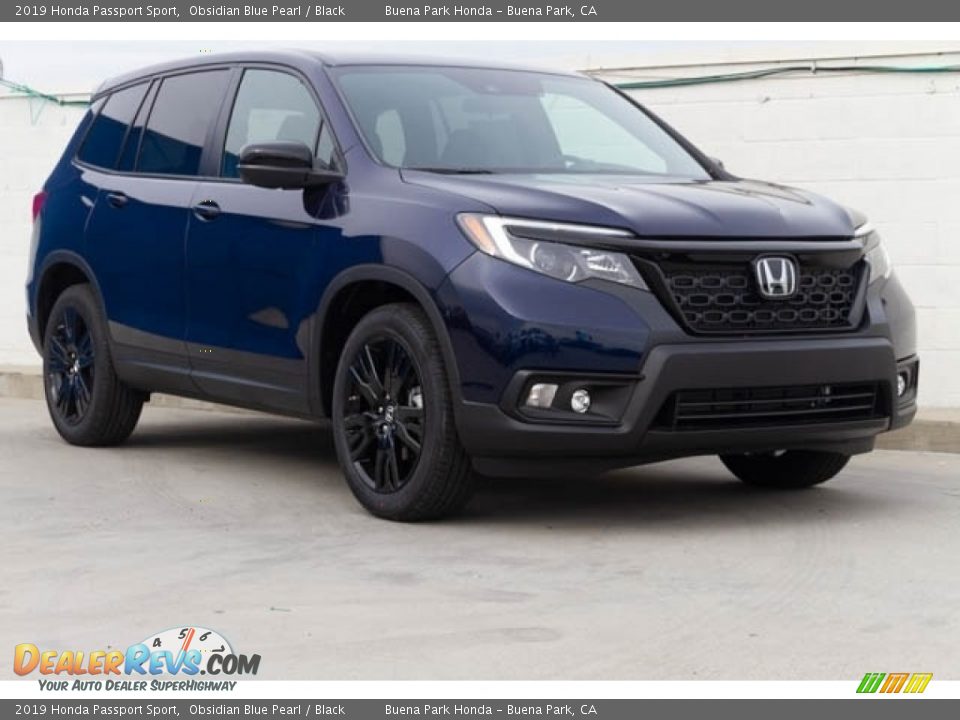 Front 3/4 View of 2019 Honda Passport Sport Photo #1