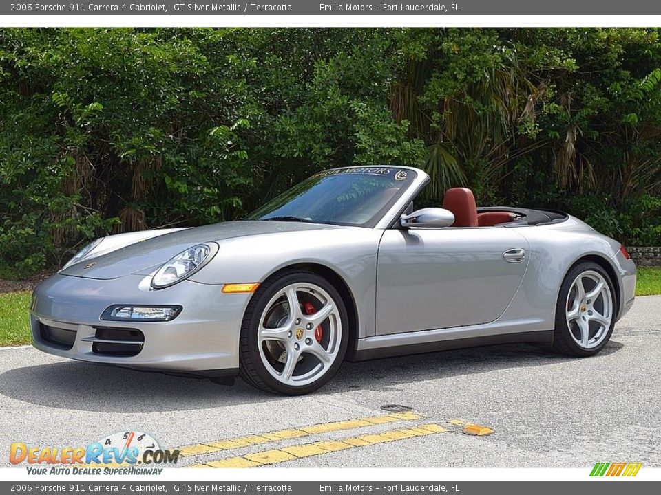 Front 3/4 View of 2006 Porsche 911 Carrera 4 Cabriolet Photo #15