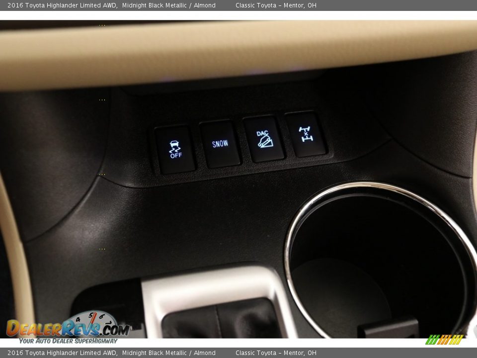 2016 Toyota Highlander Limited AWD Midnight Black Metallic / Almond Photo #16