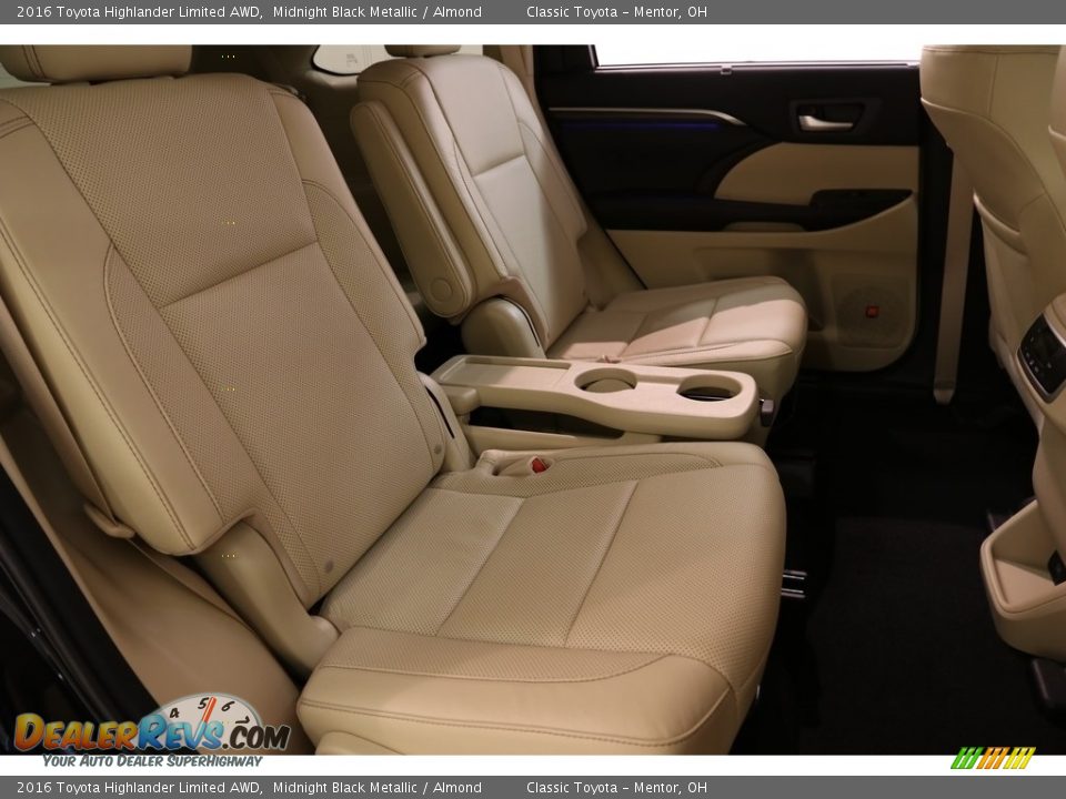 2016 Toyota Highlander Limited AWD Midnight Black Metallic / Almond Photo #18