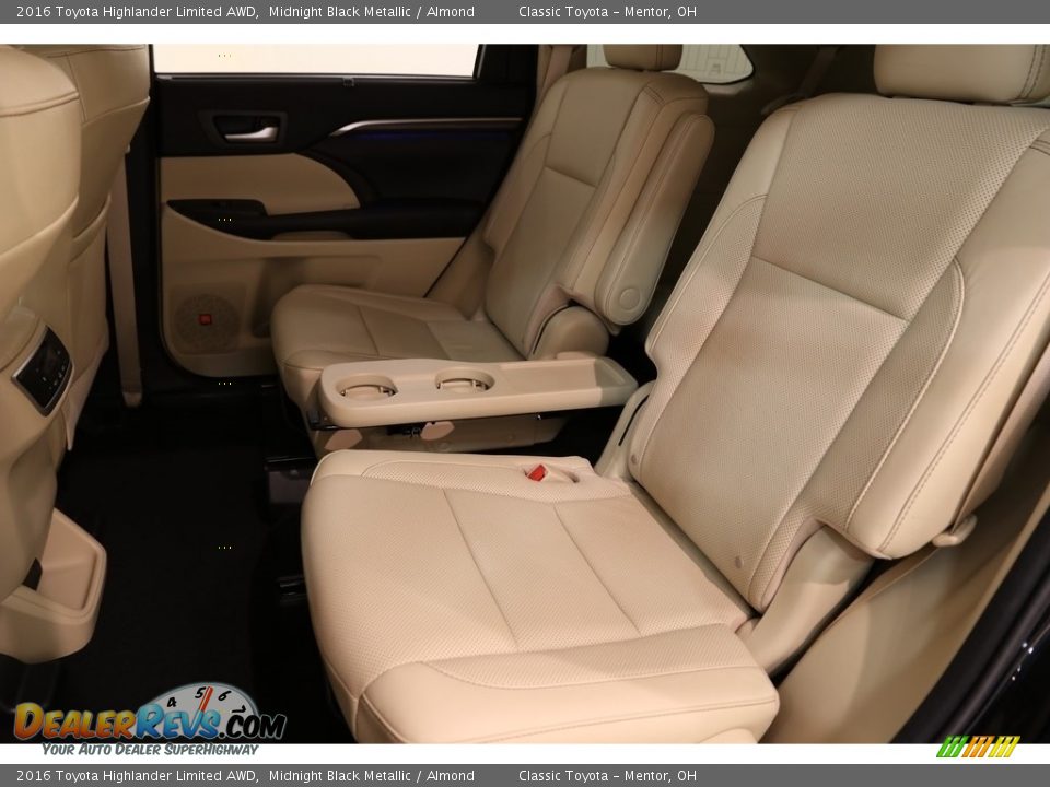 2016 Toyota Highlander Limited AWD Midnight Black Metallic / Almond Photo #19