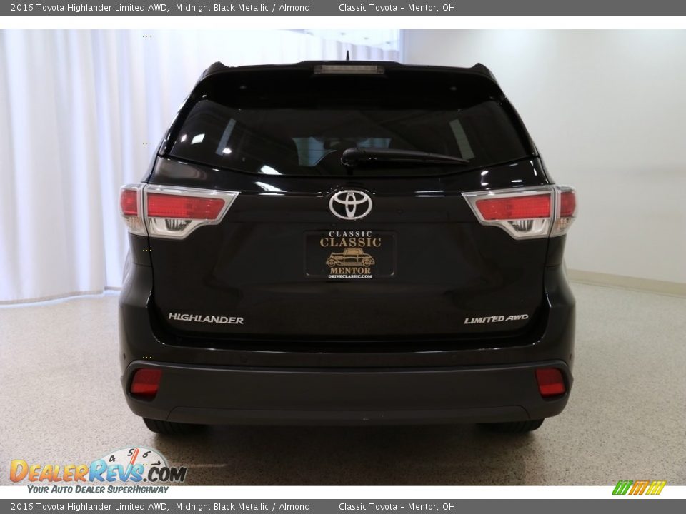 2016 Toyota Highlander Limited AWD Midnight Black Metallic / Almond Photo #21