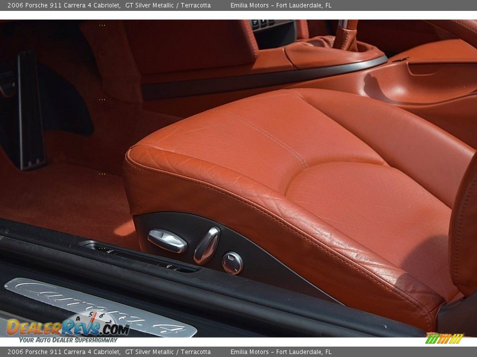 Front Seat of 2006 Porsche 911 Carrera 4 Cabriolet Photo #32