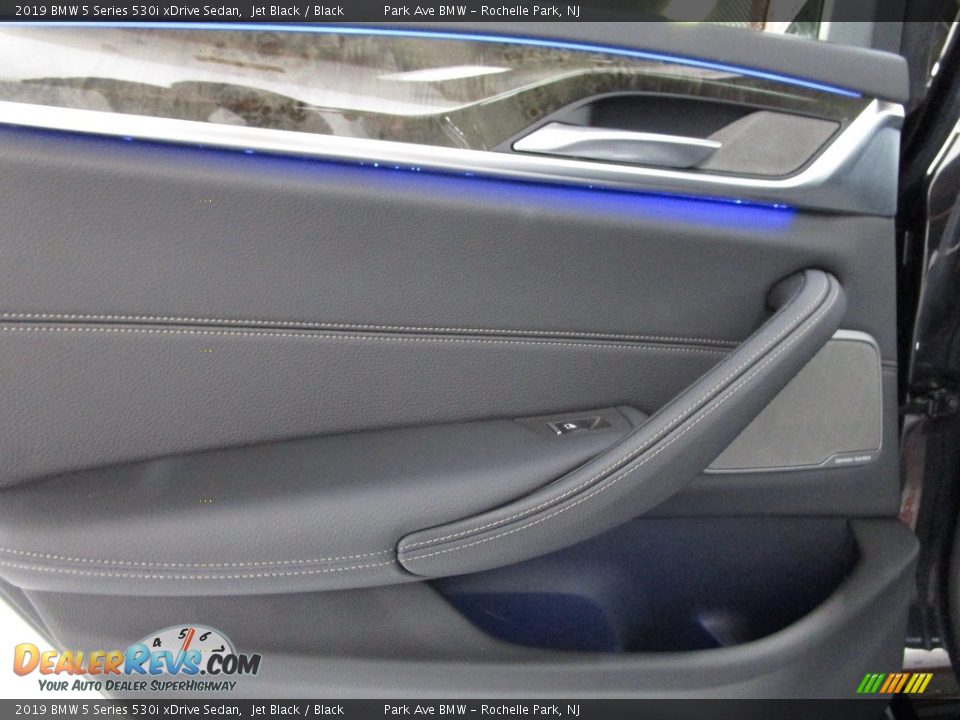 2019 BMW 5 Series 530i xDrive Sedan Jet Black / Black Photo #10