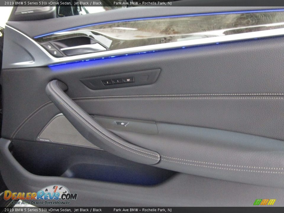 2019 BMW 5 Series 530i xDrive Sedan Jet Black / Black Photo #13