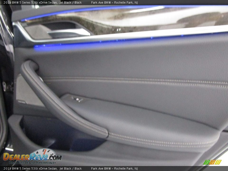 2019 BMW 5 Series 530i xDrive Sedan Jet Black / Black Photo #16