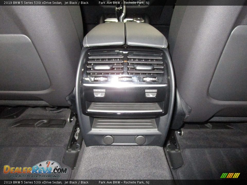 2019 BMW 5 Series 530i xDrive Sedan Jet Black / Black Photo #19