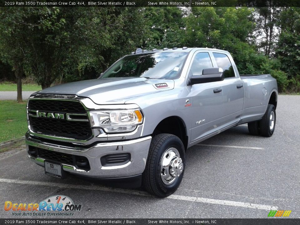 2019 Ram 3500 Tradesman Crew Cab 4x4 Billet Silver Metallic / Black Photo #2