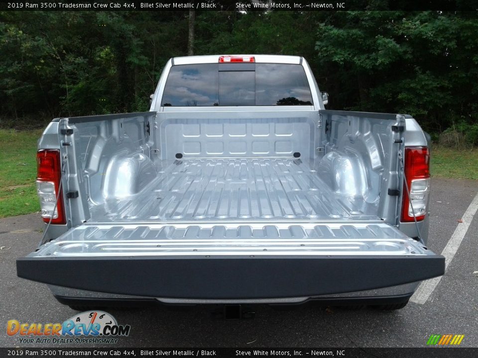 2019 Ram 3500 Tradesman Crew Cab 4x4 Billet Silver Metallic / Black Photo #13