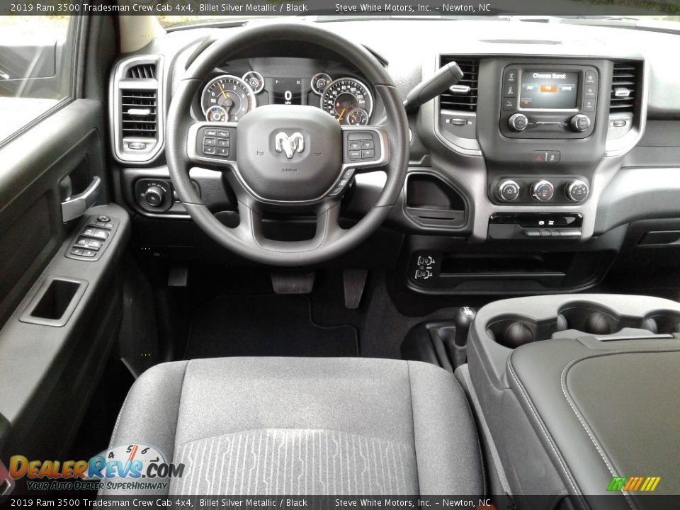 2019 Ram 3500 Tradesman Crew Cab 4x4 Billet Silver Metallic / Black Photo #25