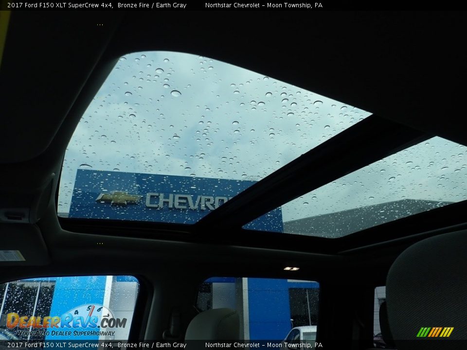 2017 Ford F150 XLT SuperCrew 4x4 Bronze Fire / Earth Gray Photo #25