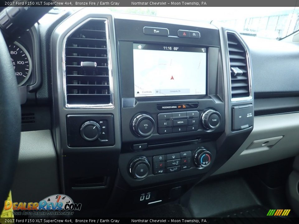 2017 Ford F150 XLT SuperCrew 4x4 Bronze Fire / Earth Gray Photo #27