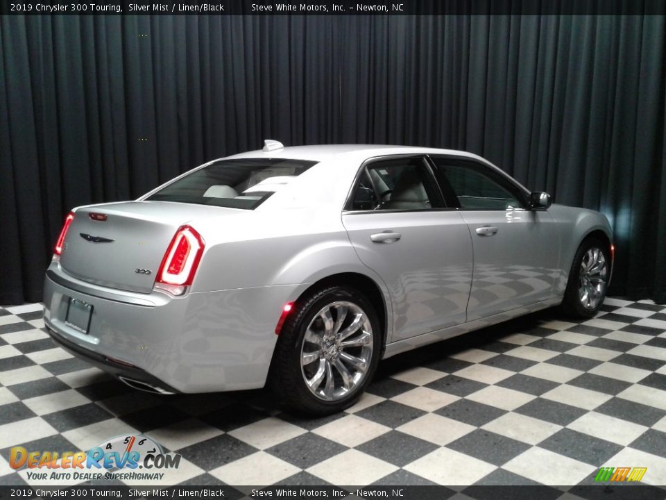 2019 Chrysler 300 Touring Silver Mist / Linen/Black Photo #6
