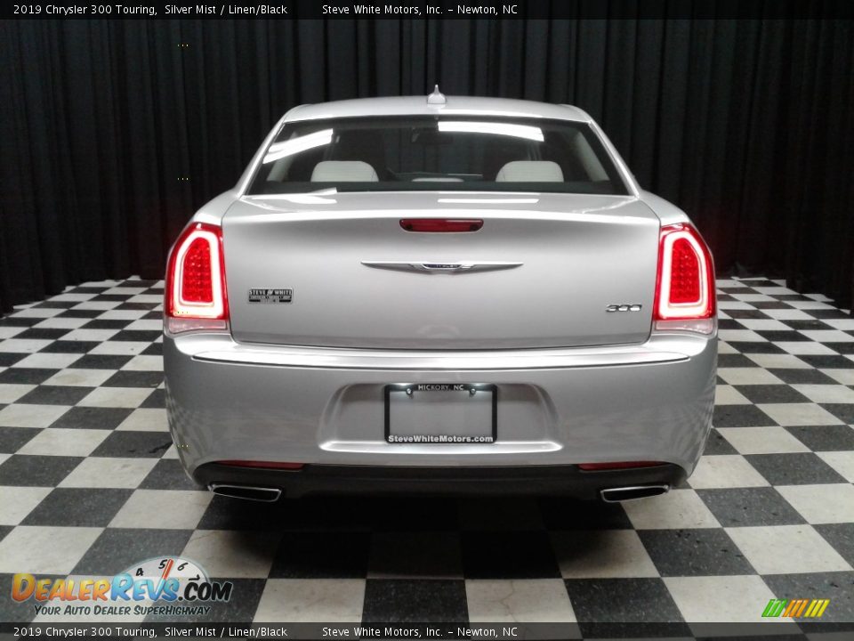2019 Chrysler 300 Touring Silver Mist / Linen/Black Photo #7