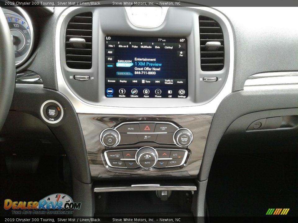 2019 Chrysler 300 Touring Silver Mist / Linen/Black Photo #19