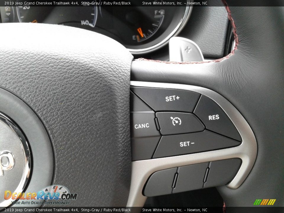 2019 Jeep Grand Cherokee Trailhawk 4x4 Steering Wheel Photo #20