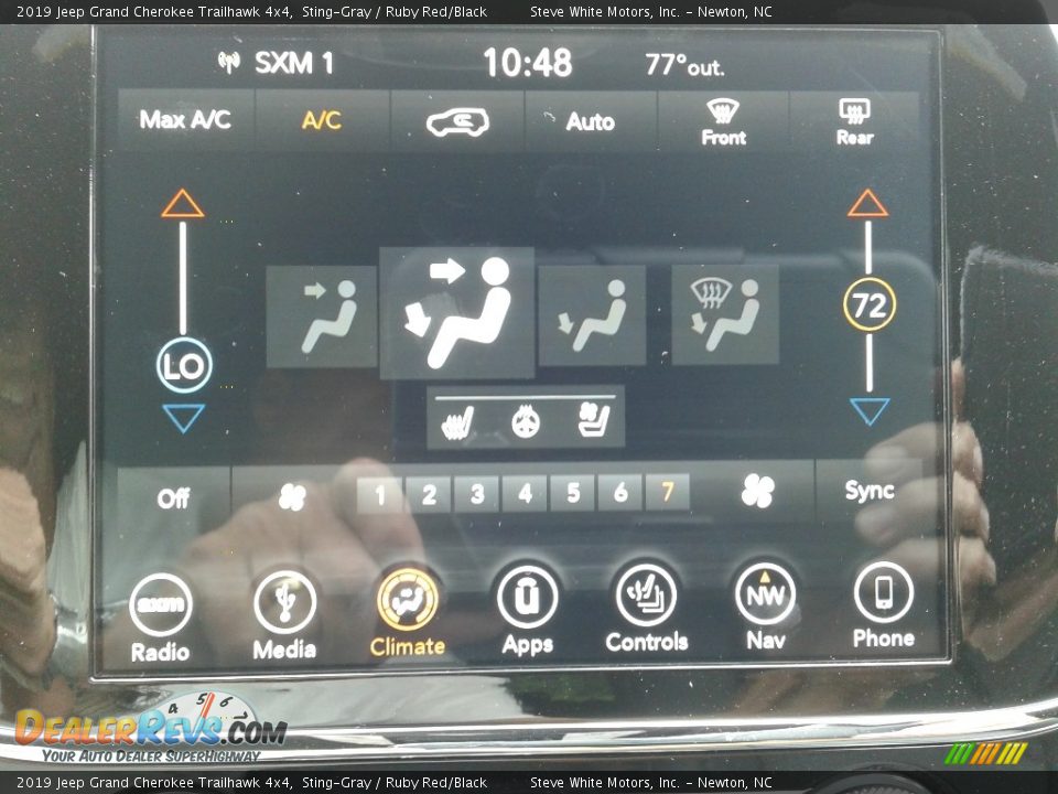 Controls of 2019 Jeep Grand Cherokee Trailhawk 4x4 Photo #26