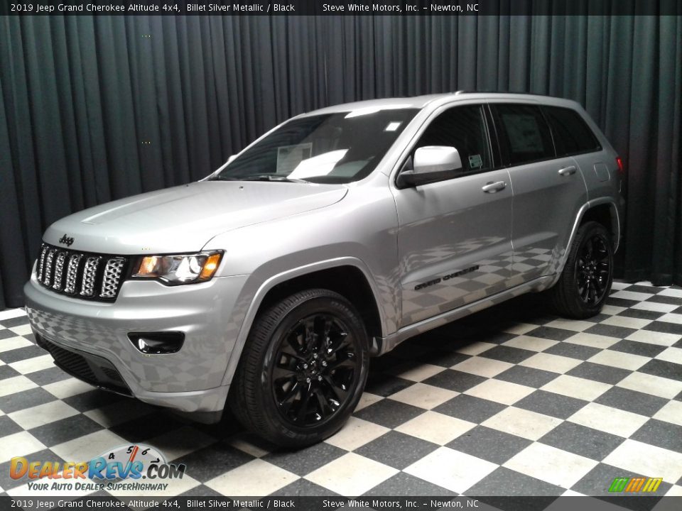 2019 Jeep Grand Cherokee Altitude 4x4 Billet Silver Metallic / Black Photo #2