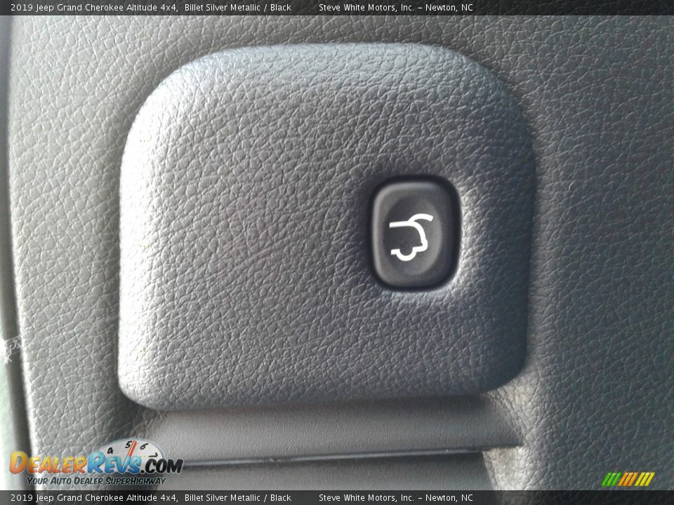 2019 Jeep Grand Cherokee Altitude 4x4 Billet Silver Metallic / Black Photo #12