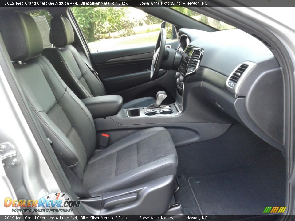 2019 Jeep Grand Cherokee Altitude 4x4 Billet Silver Metallic / Black Photo #16
