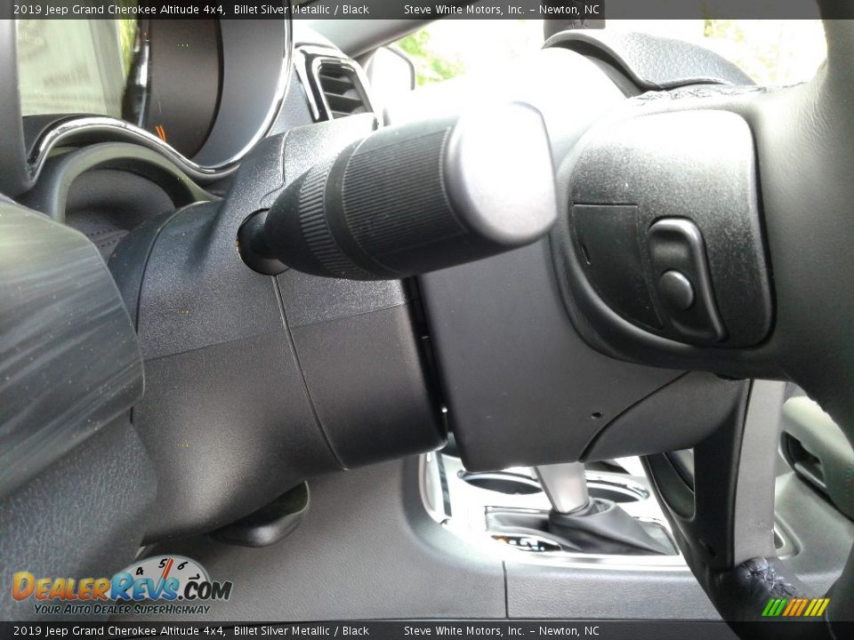 2019 Jeep Grand Cherokee Altitude 4x4 Billet Silver Metallic / Black Photo #17