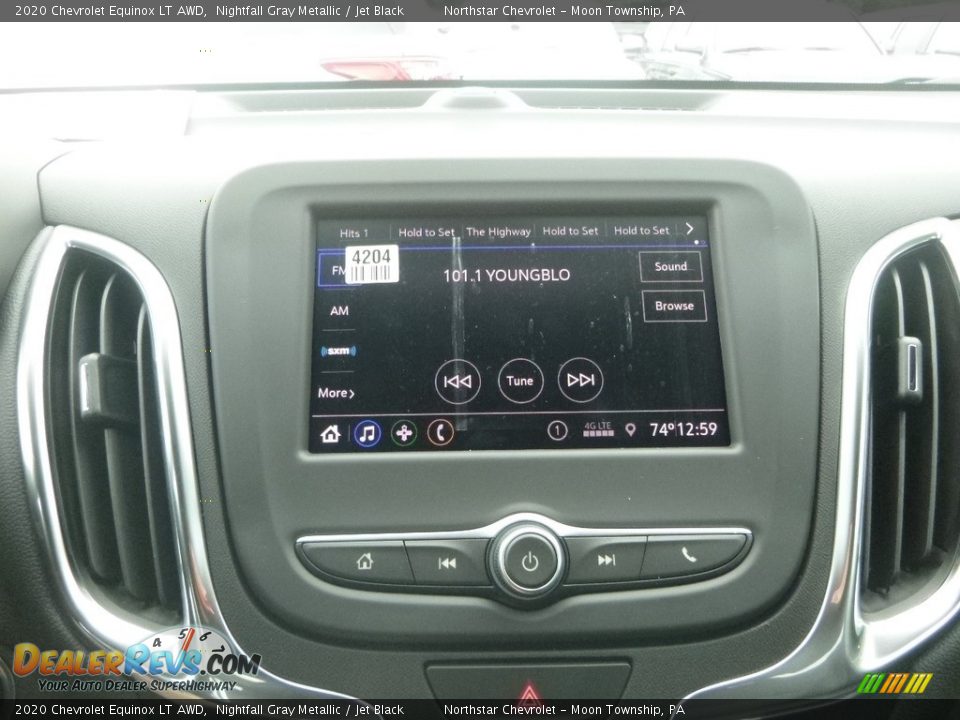 Controls of 2020 Chevrolet Equinox LT AWD Photo #16