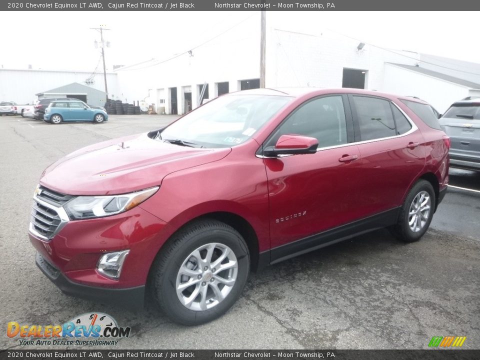Front 3/4 View of 2020 Chevrolet Equinox LT AWD Photo #1