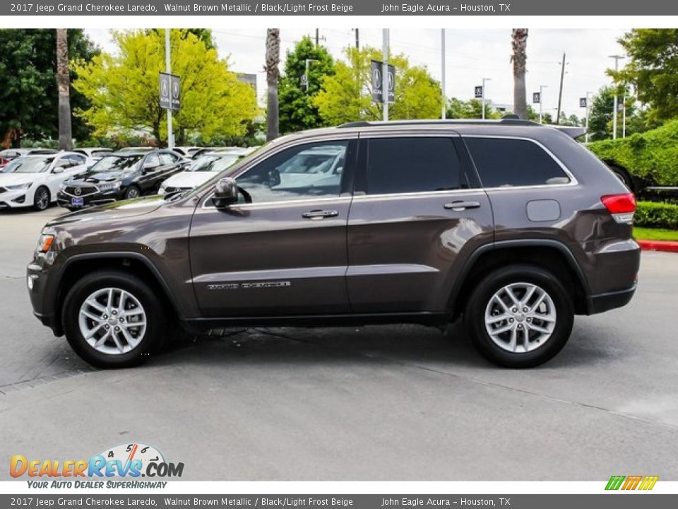 2017 Jeep Grand Cherokee Laredo Walnut Brown Metallic / Black/Light Frost Beige Photo #4