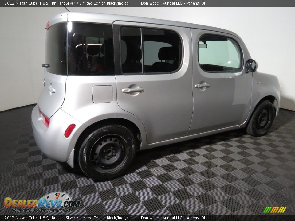 2012 Nissan Cube 1.8 S Brilliant Silver / Limited Edition Black/Indigo Photo #16