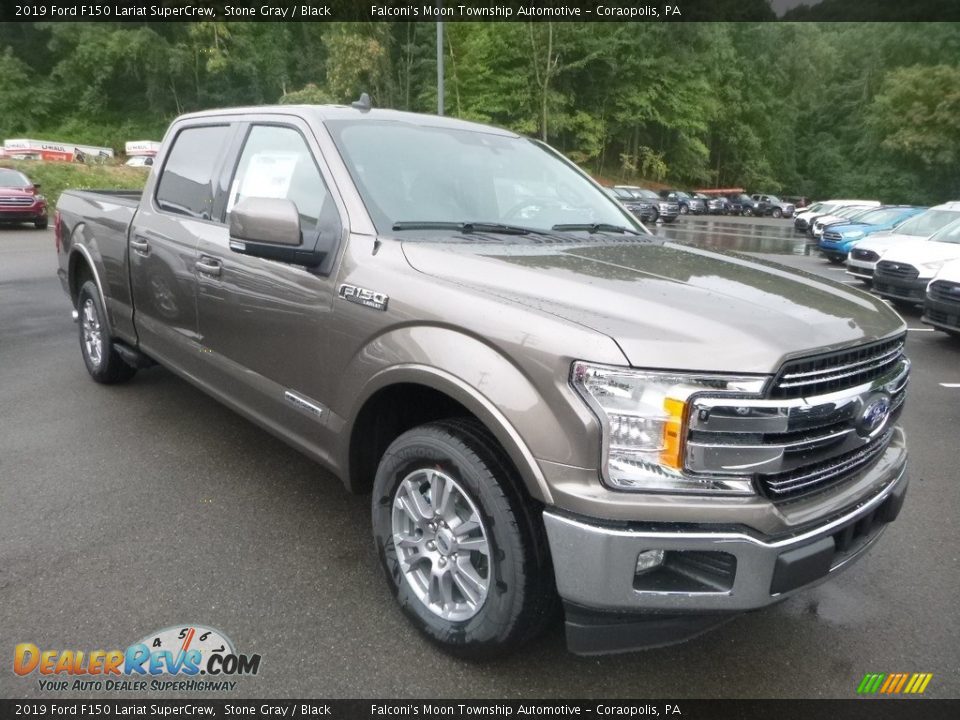 Front 3/4 View of 2019 Ford F150 Lariat SuperCrew Photo #3