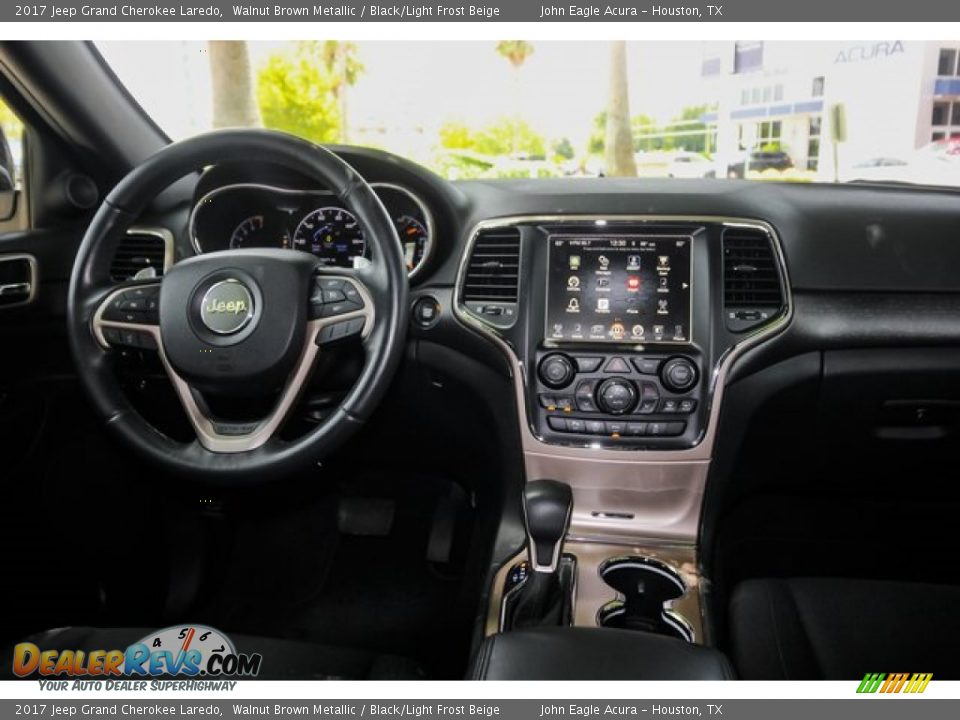 2017 Jeep Grand Cherokee Laredo Walnut Brown Metallic / Black/Light Frost Beige Photo #26