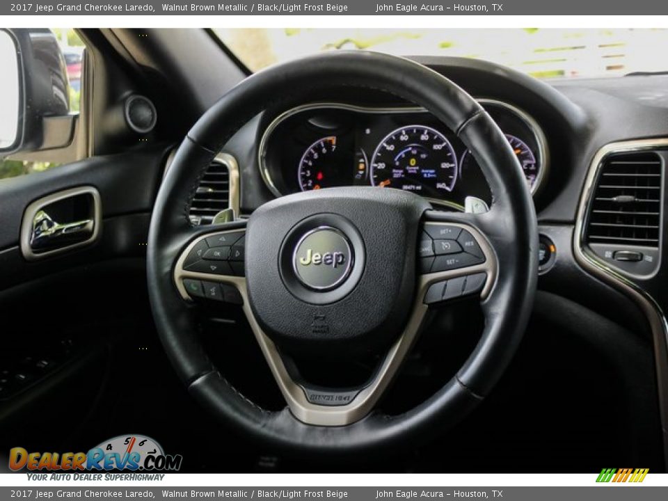2017 Jeep Grand Cherokee Laredo Walnut Brown Metallic / Black/Light Frost Beige Photo #29