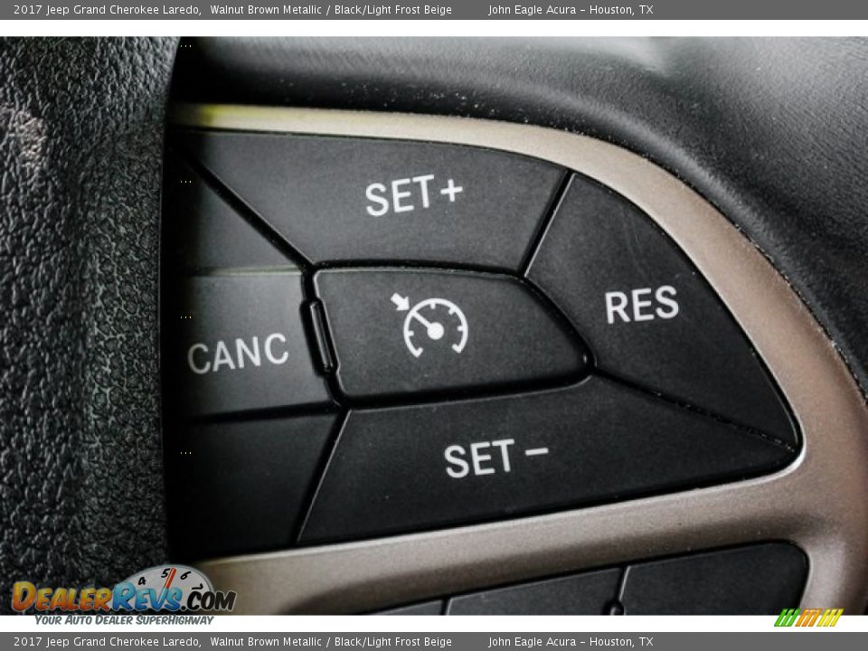 2017 Jeep Grand Cherokee Laredo Walnut Brown Metallic / Black/Light Frost Beige Photo #34