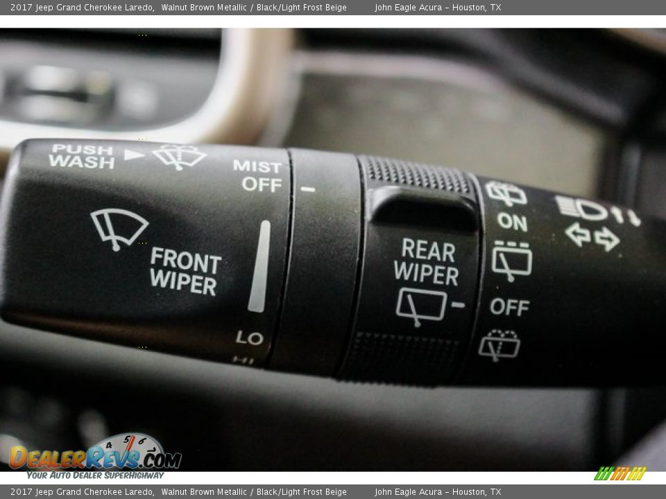 2017 Jeep Grand Cherokee Laredo Walnut Brown Metallic / Black/Light Frost Beige Photo #36