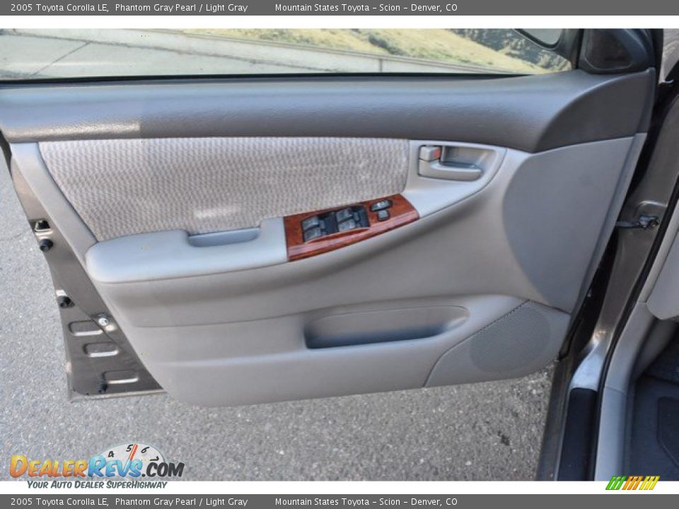 2005 Toyota Corolla LE Phantom Gray Pearl / Light Gray Photo #24
