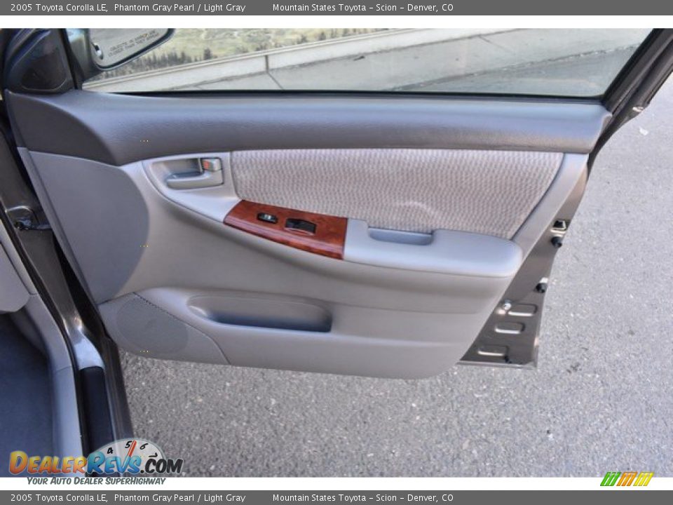 2005 Toyota Corolla LE Phantom Gray Pearl / Light Gray Photo #25