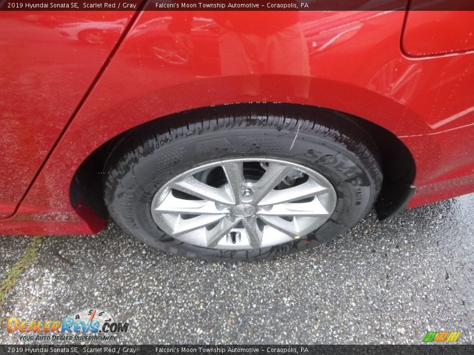 2019 Hyundai Sonata SE Scarlet Red / Gray Photo #7