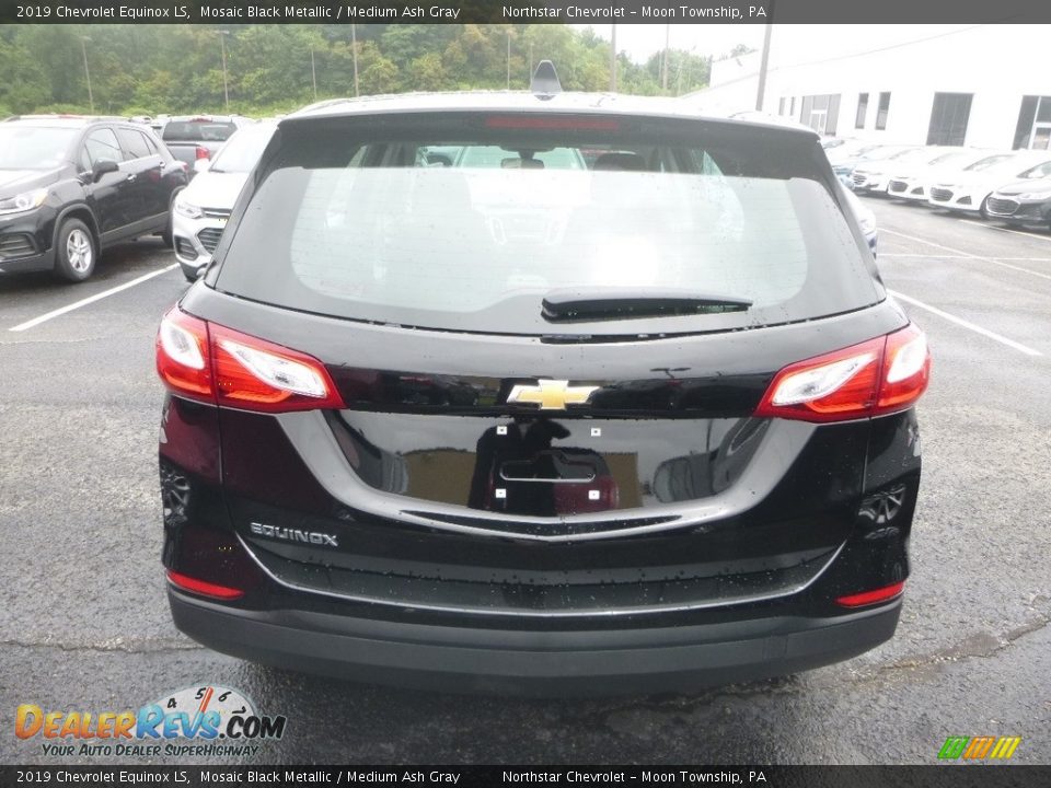 2019 Chevrolet Equinox LS Mosaic Black Metallic / Medium Ash Gray Photo #4