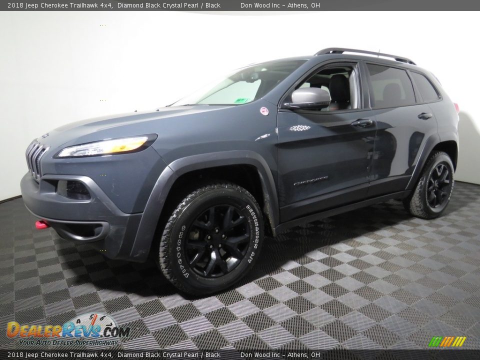 2018 Jeep Cherokee Trailhawk 4x4 Diamond Black Crystal Pearl / Black Photo #7