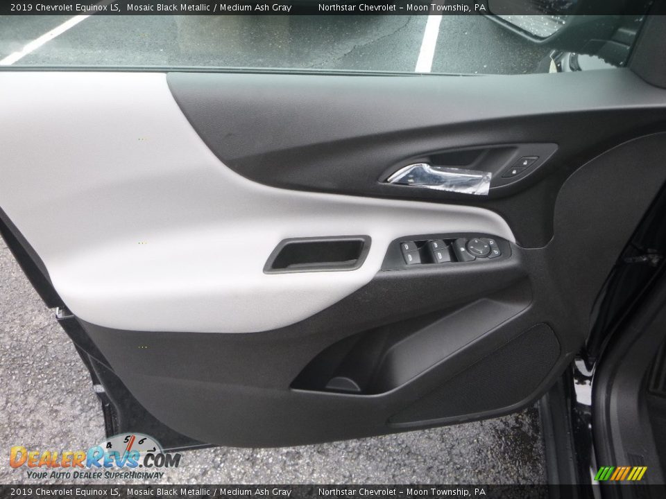 2019 Chevrolet Equinox LS Mosaic Black Metallic / Medium Ash Gray Photo #15