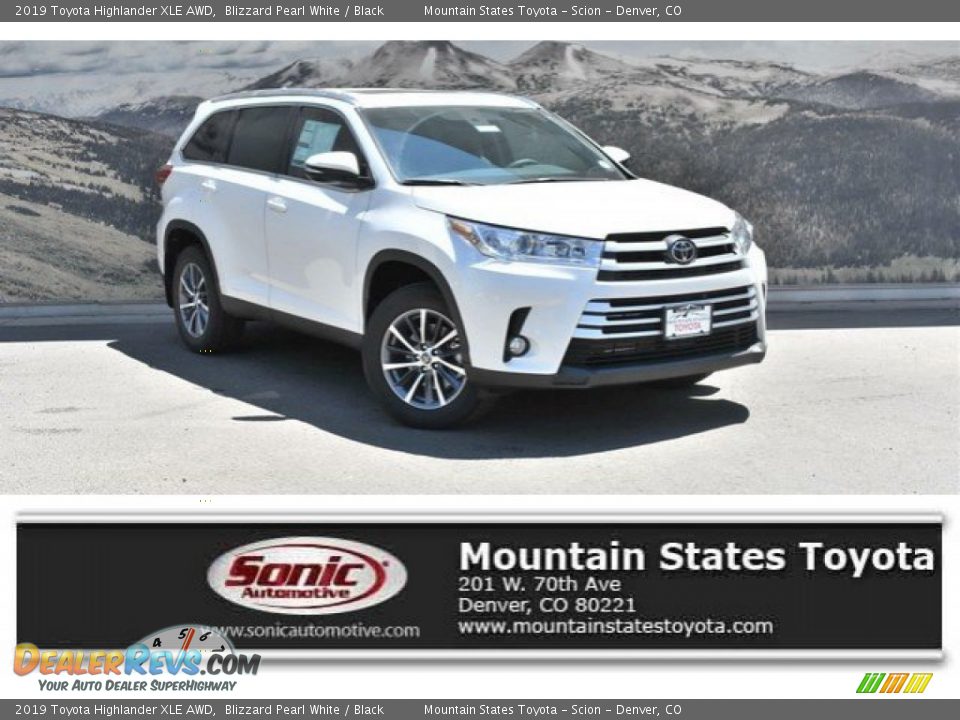 2019 Toyota Highlander XLE AWD Blizzard Pearl White / Black Photo #1