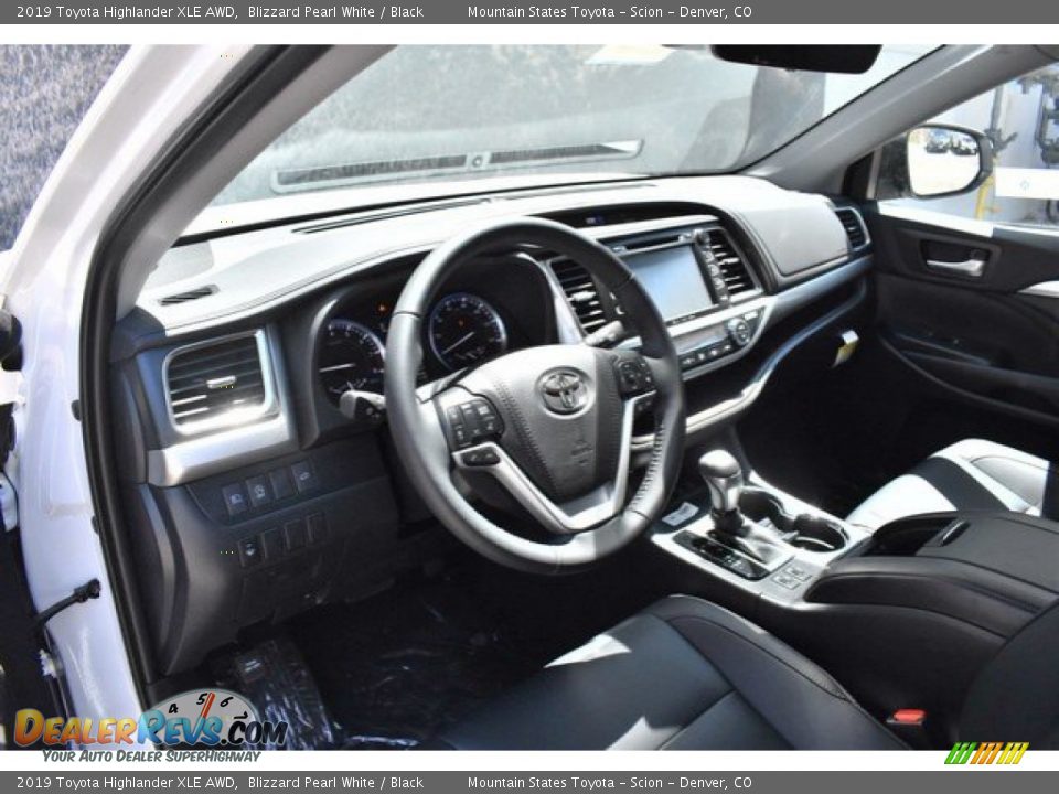 2019 Toyota Highlander XLE AWD Blizzard Pearl White / Black Photo #5