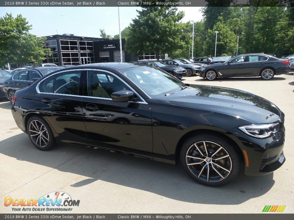 2019 BMW 3 Series 330i xDrive Sedan Jet Black / Black Photo #1