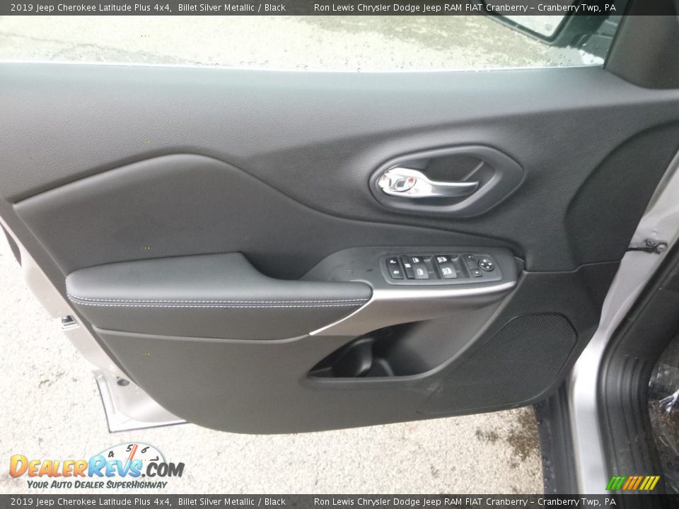 2019 Jeep Cherokee Latitude Plus 4x4 Billet Silver Metallic / Black Photo #14