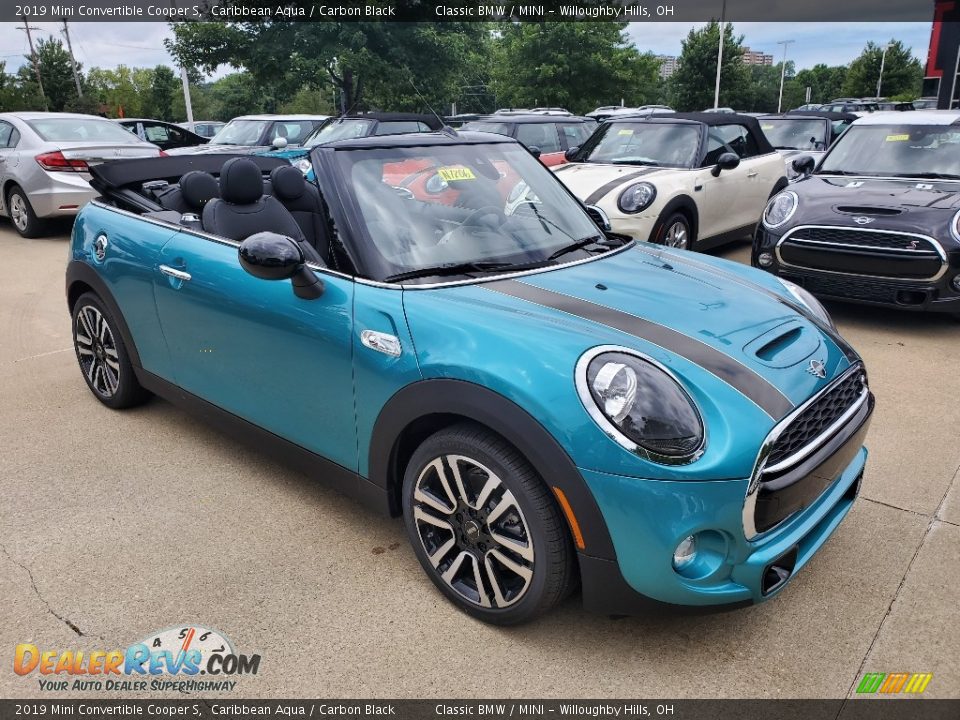 Front 3/4 View of 2019 Mini Convertible Cooper S Photo #1
