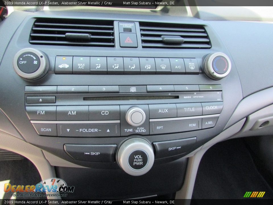 2009 Honda Accord LX-P Sedan Alabaster Silver Metallic / Gray Photo #26